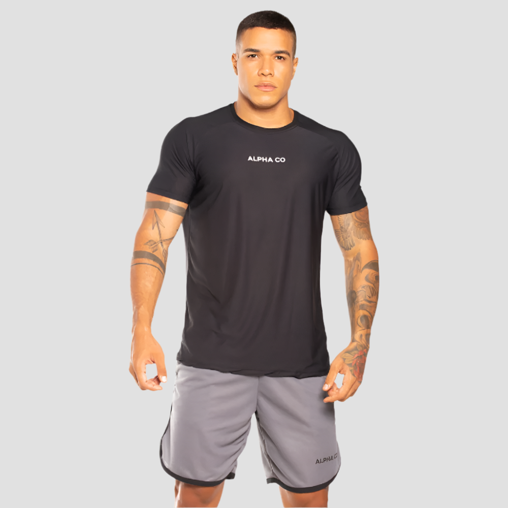 Kit 3 Camisetas Dry Fit Preto + 2 Bermudas Pretas